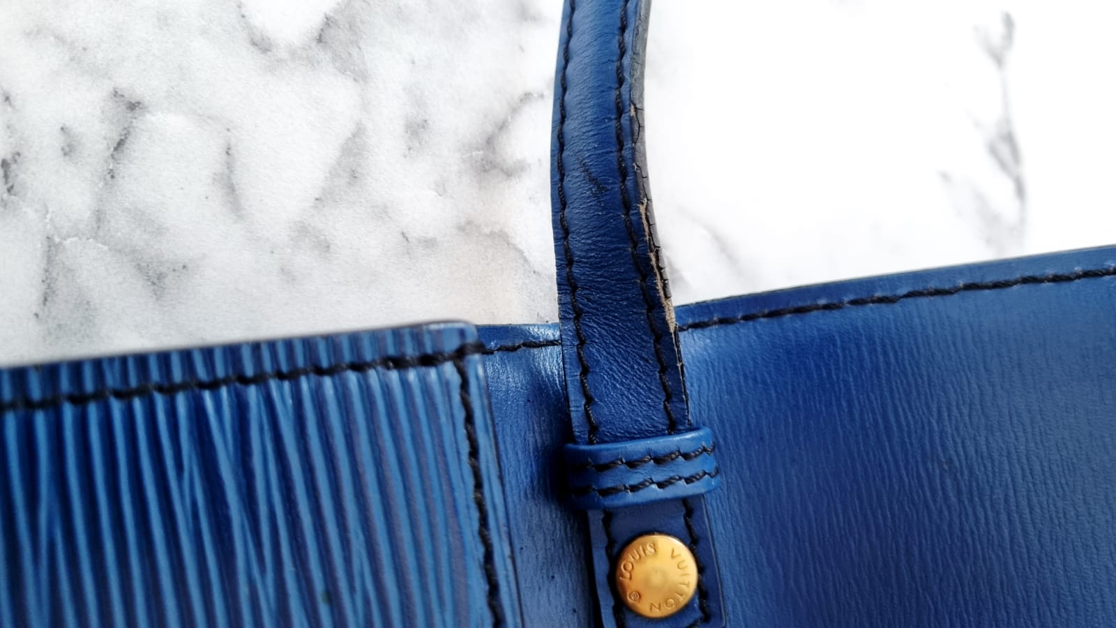 Louis Vuitton Cartouchière