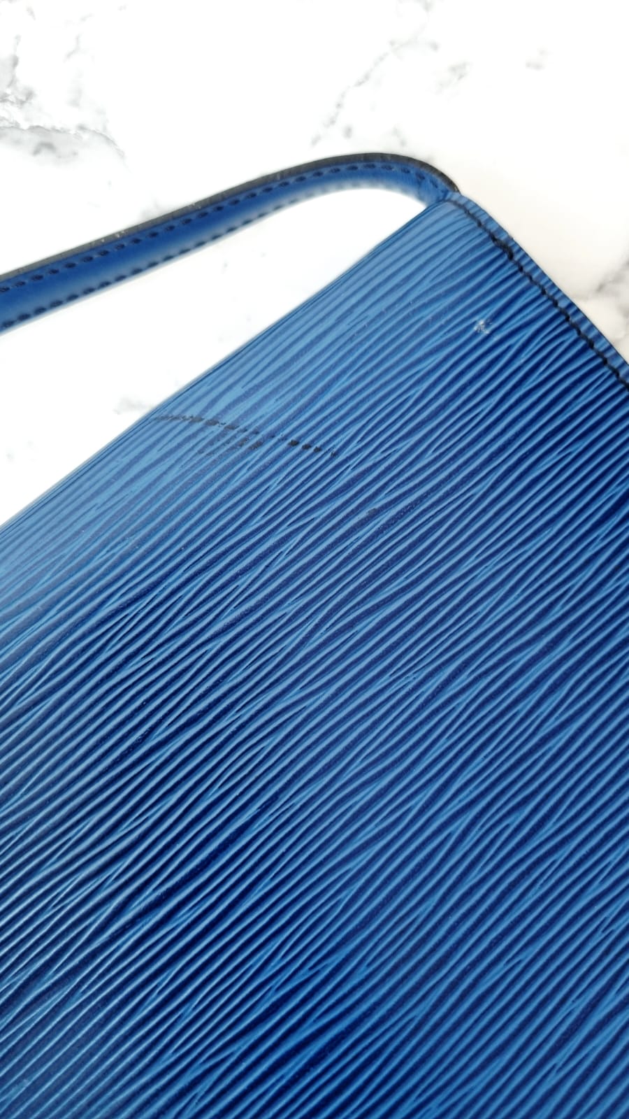 Louis Vuitton Cartouchière