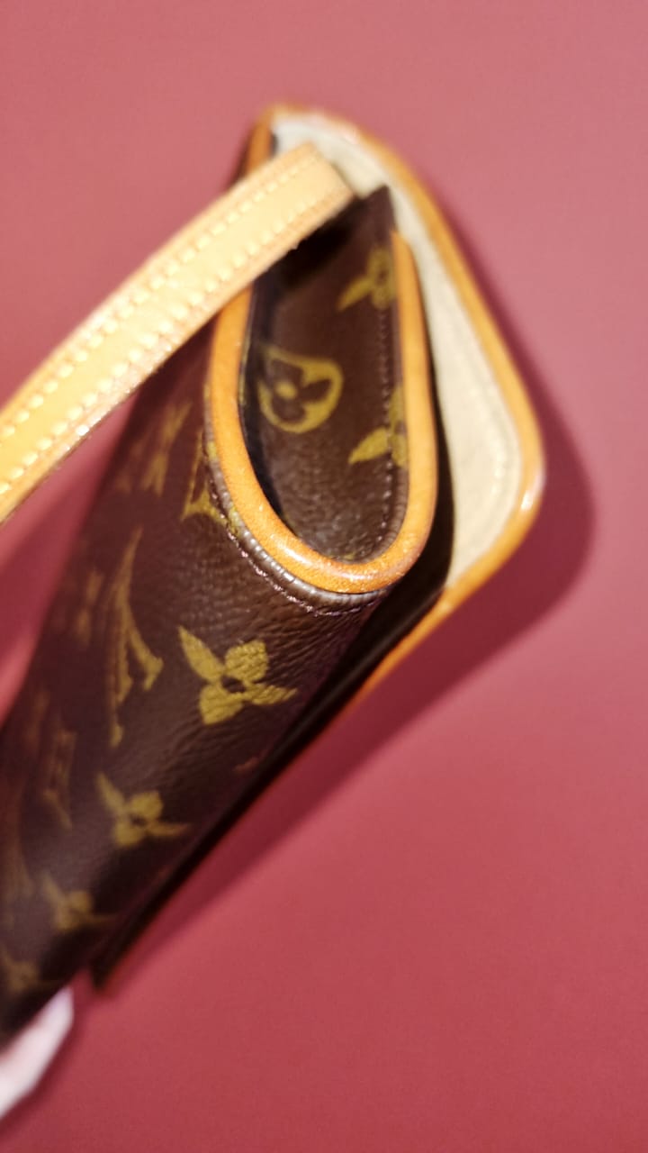 Pochette Toile Monogram Classique