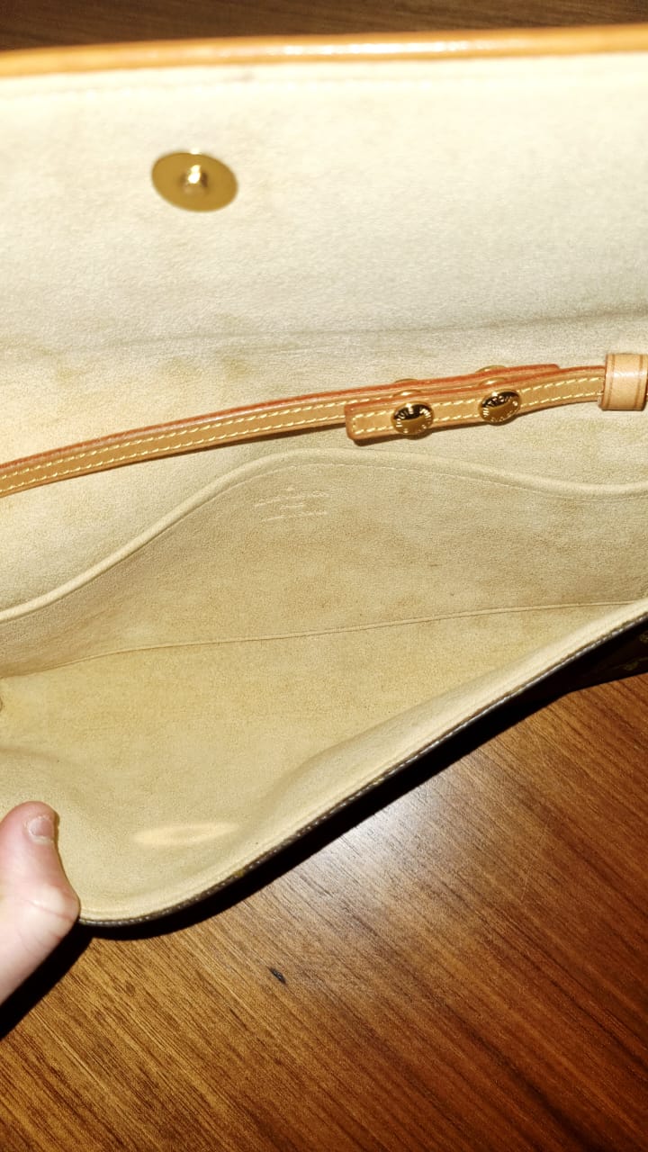 Pochette Toile Monogram Classique