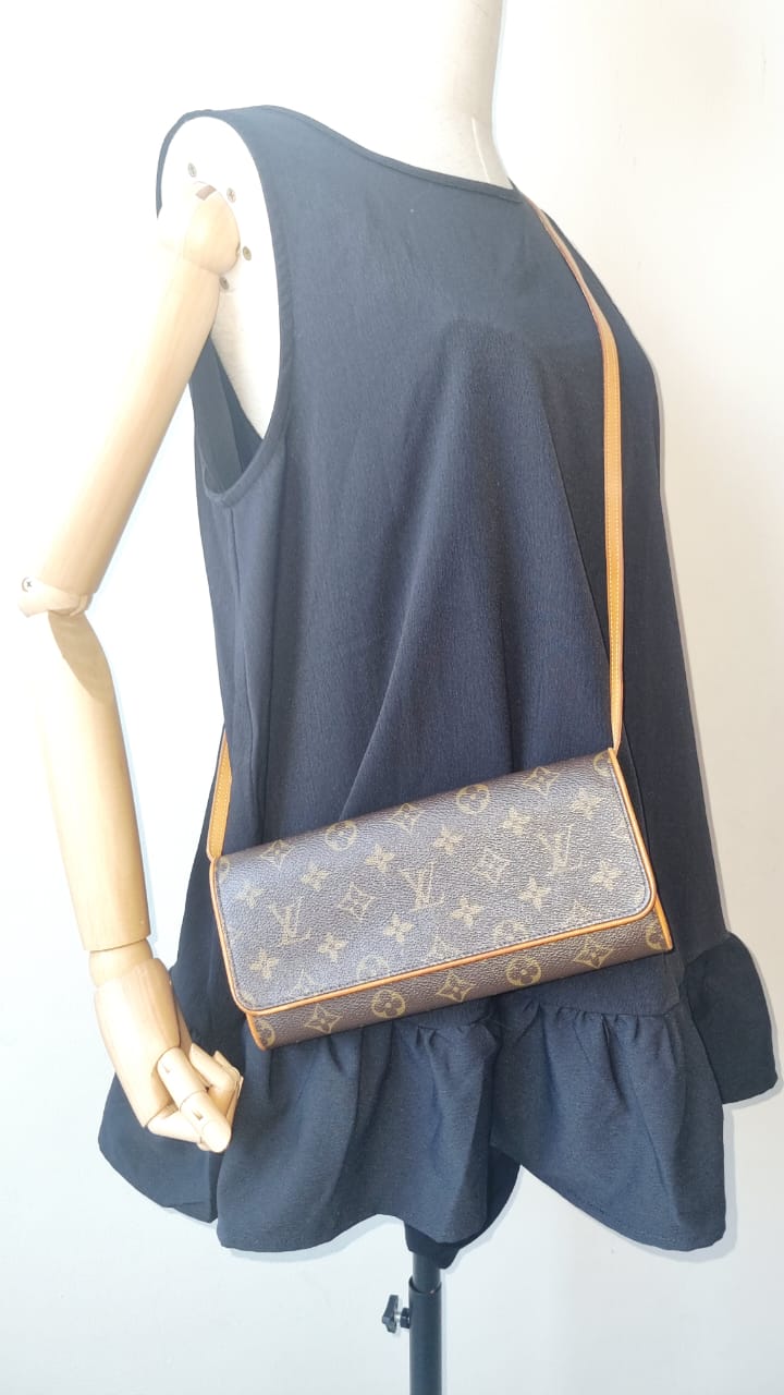 Pochette Toile Monogram Classique