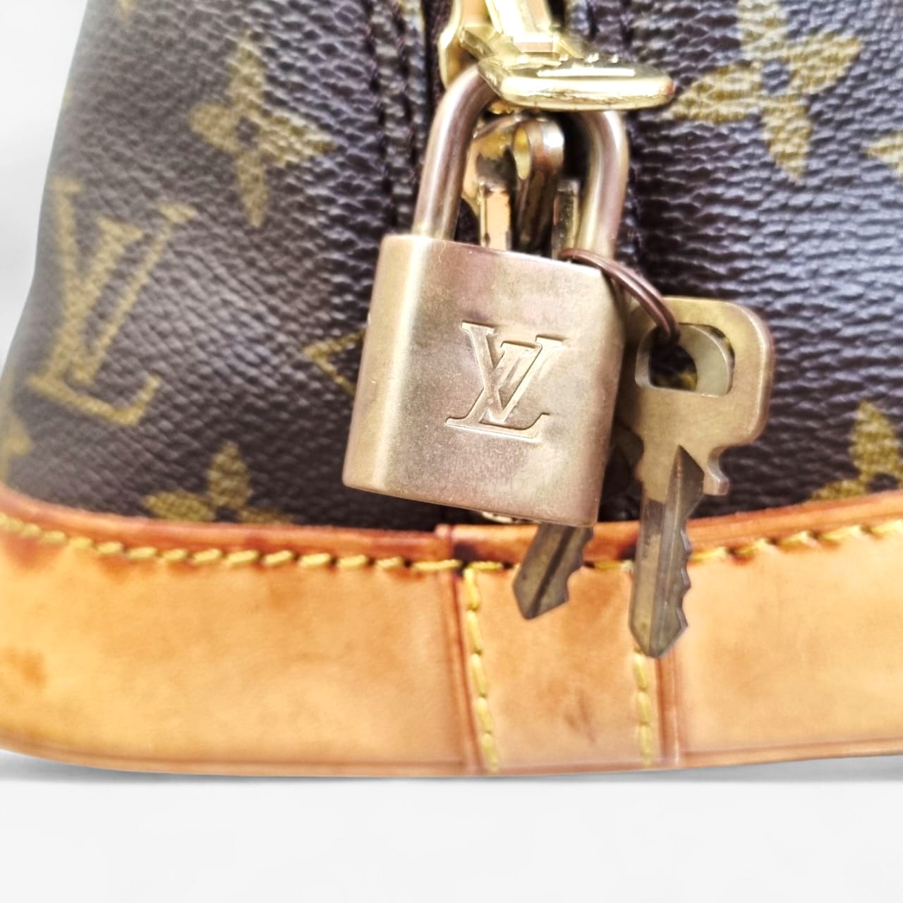 Louis Vuitton Alma MM