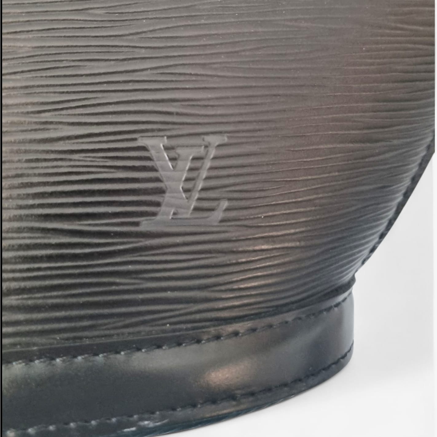 Louis Vuitton Saint Jacques