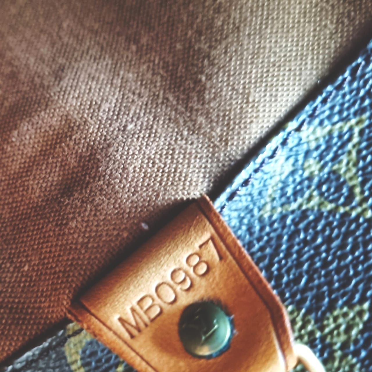 Louis Vuitton Mezzo