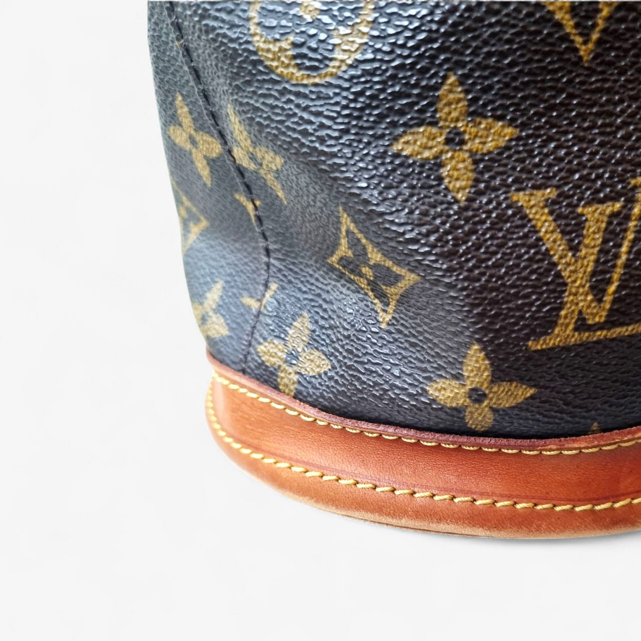 Louis Vuitton Bucket