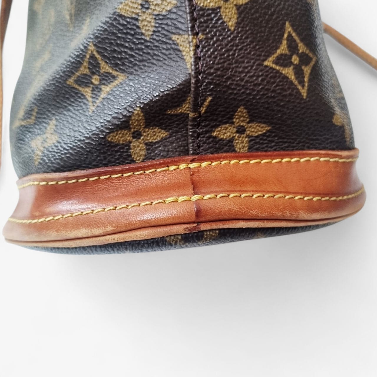Louis Vuitton Bucket