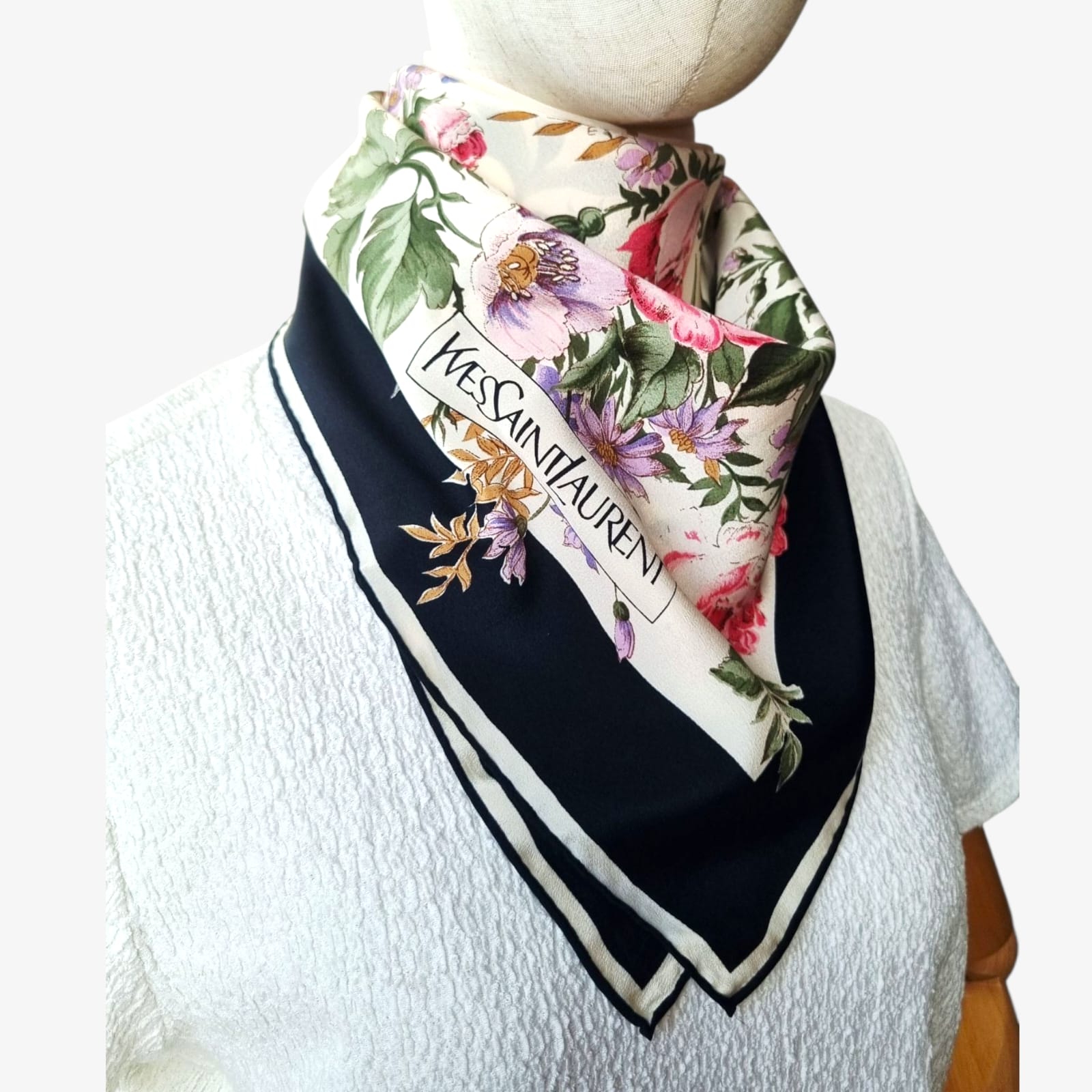 Yves Saint Laurent - Foulard