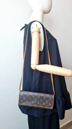 Pochette Toile Monogram Classique