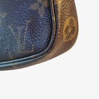 Louis Vuitton -  Pochette Accessoire