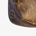 Louis Vuitton -  Pochette Accessoire