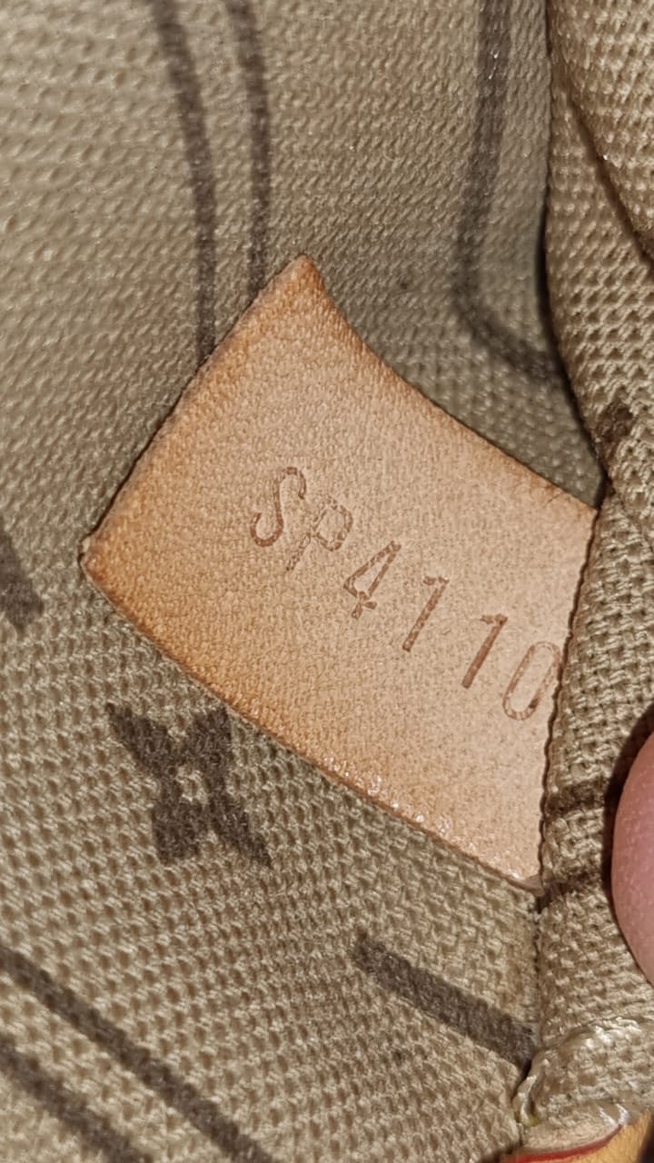 Louis Vuitton Neverfull