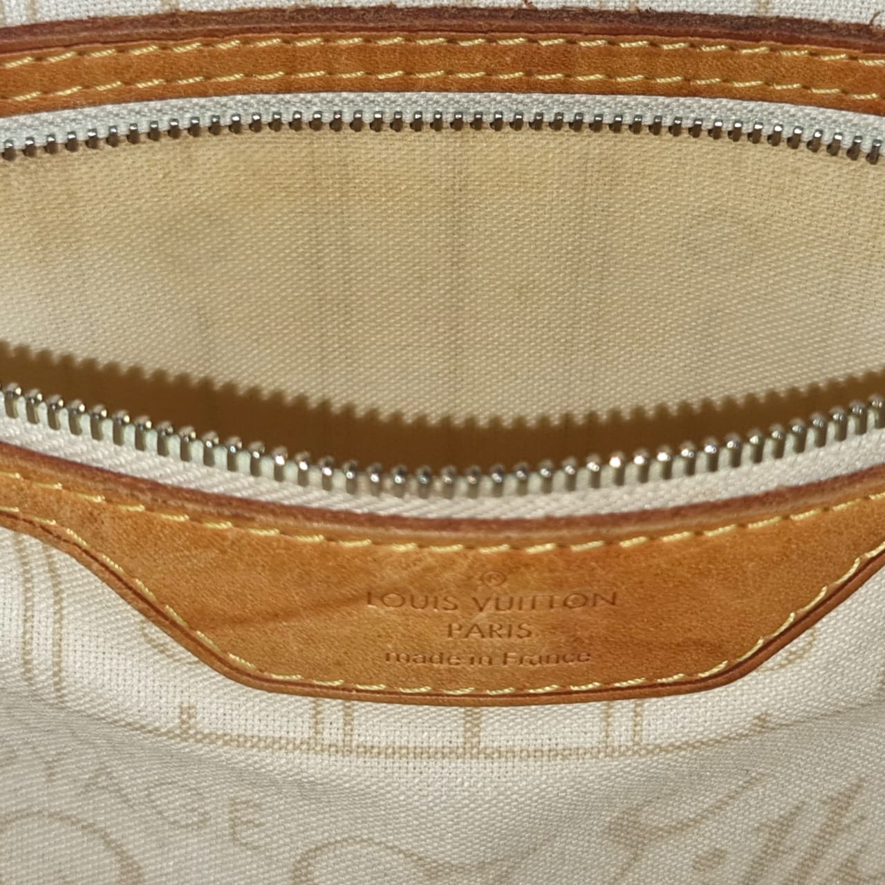 Louis Vuitton - Neverfull Damier