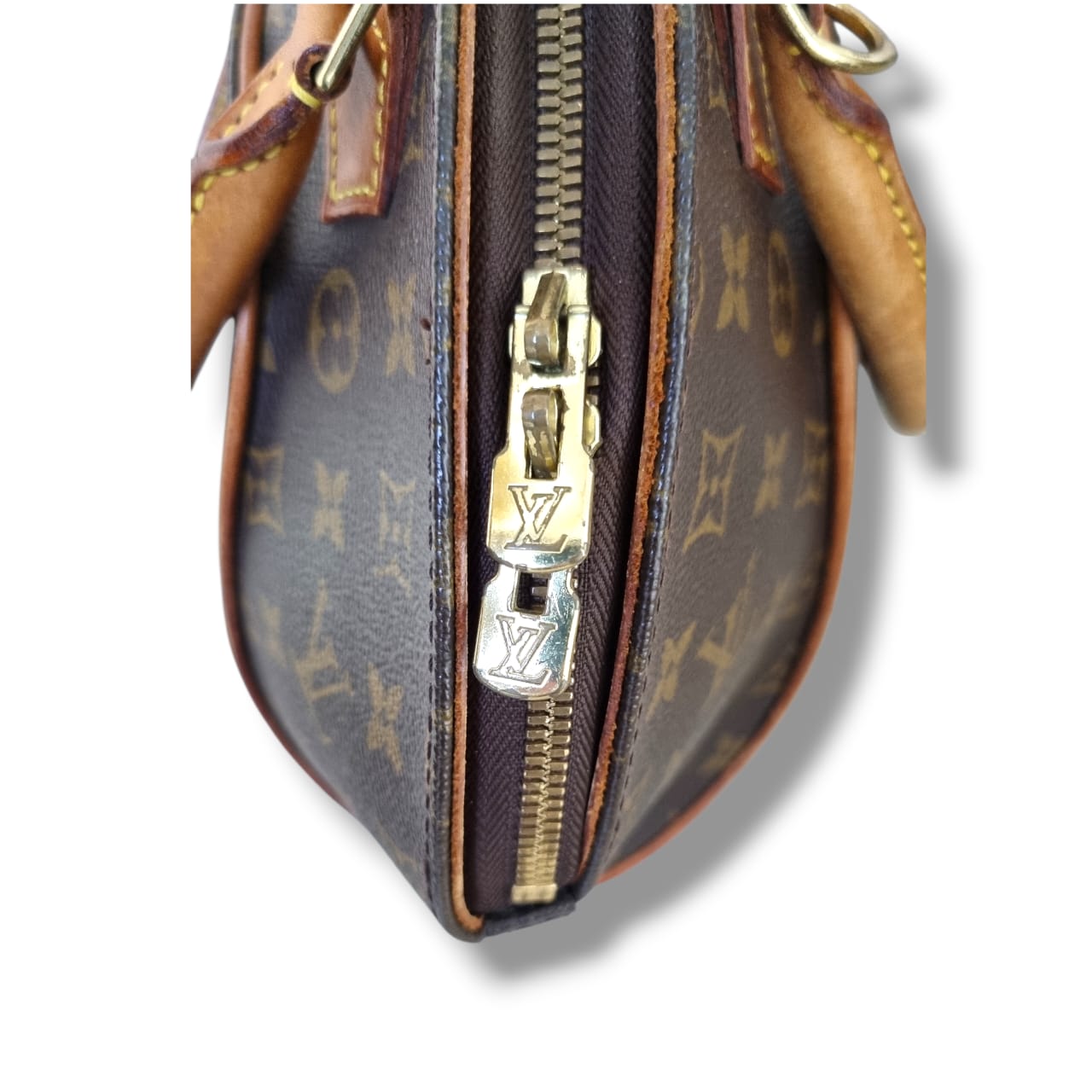 Louis Vuitton - Ellipse PM