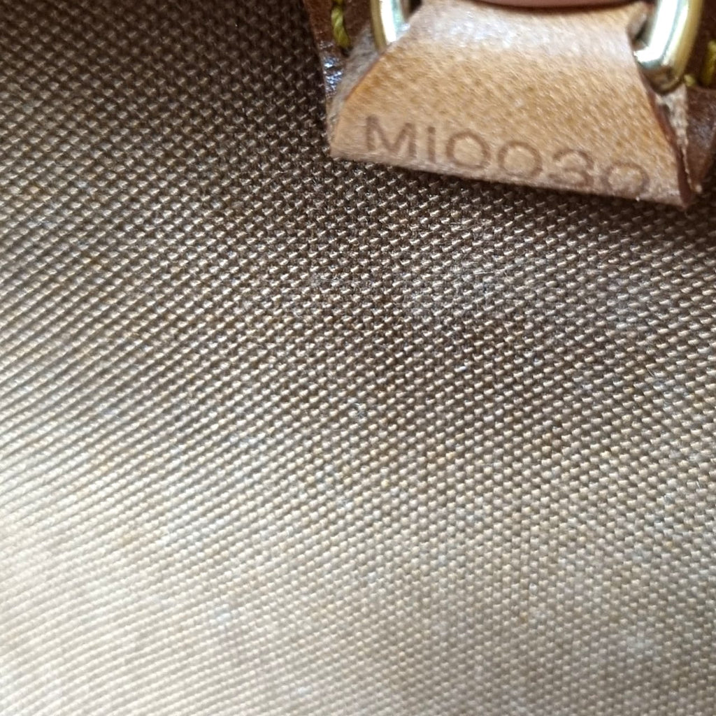 Louis Vuitton - Ellipse PM