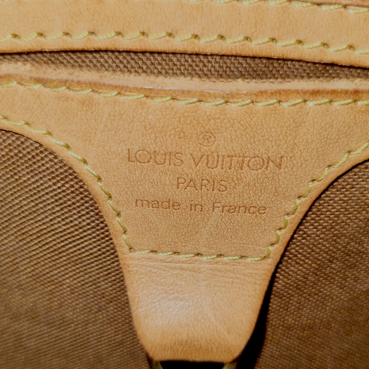 Louis Vuitton - Ellipse PM (E2)