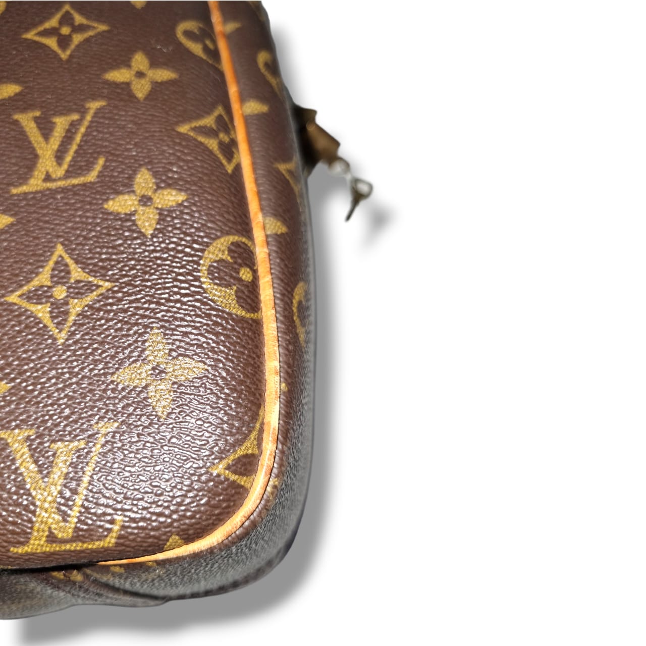 Louis Vuitton - Excursion