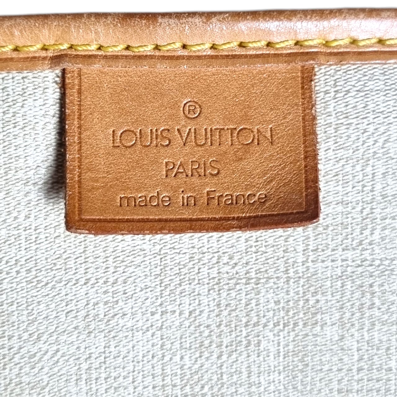 Louis Vuitton - Excursion