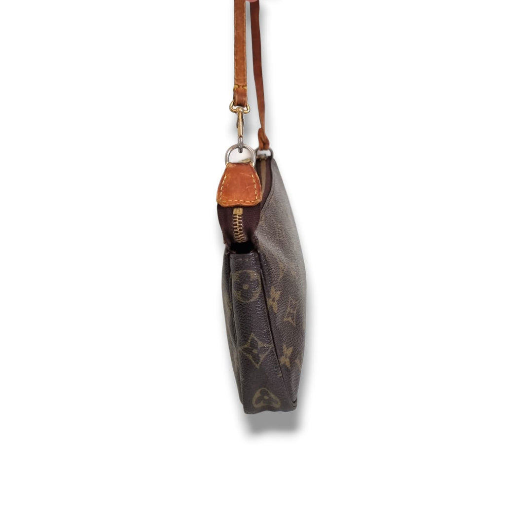 Louis Vuitton -  Pochette Accessoire