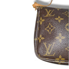 Louis Vuitton -  Pochette Accessoire