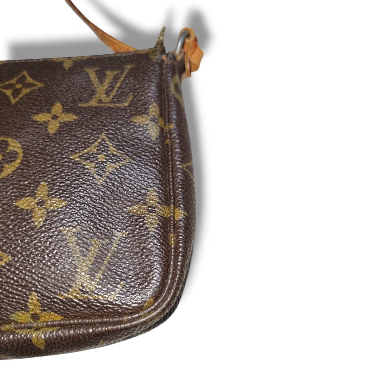 Louis Vuitton -  Pochette Accessoire