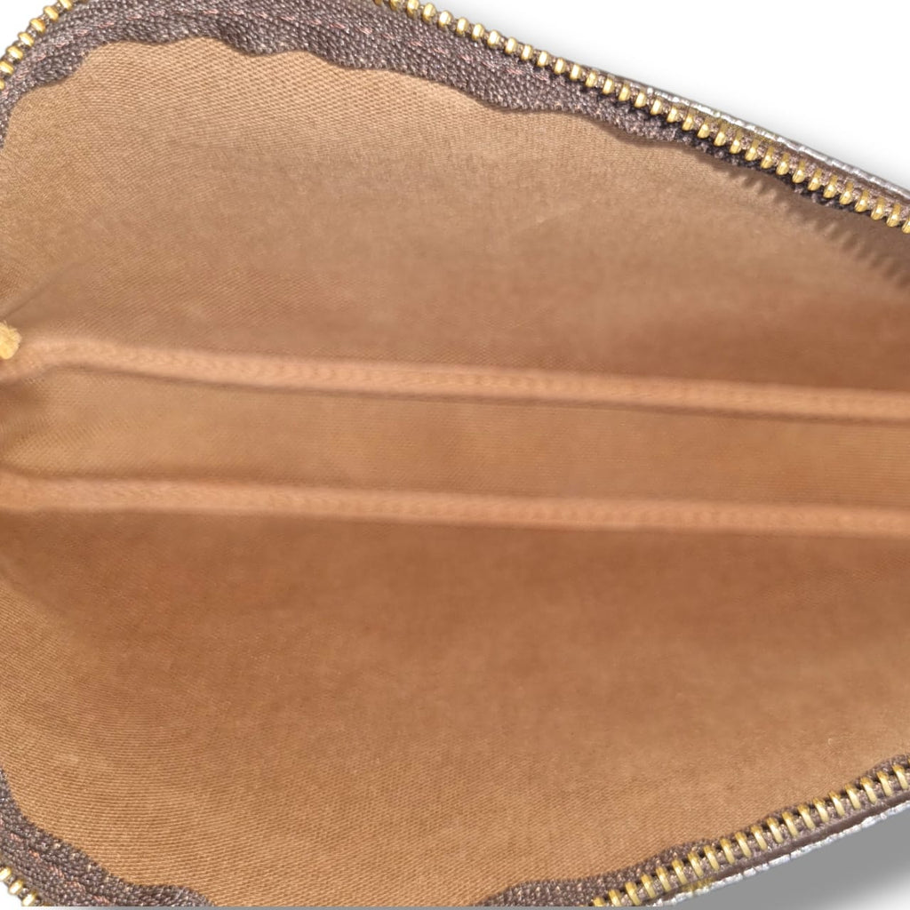 Louis Vuitton -  Pochette Accessoire