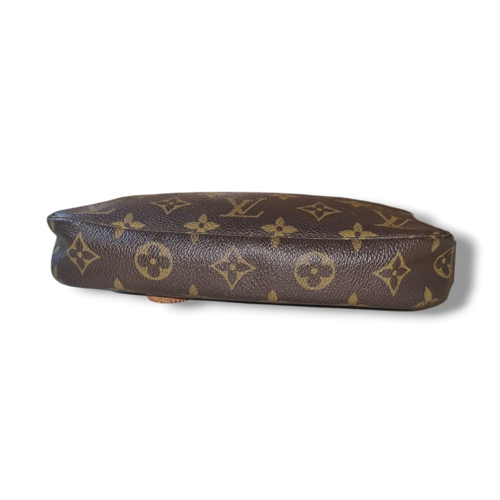 Louis Vuitton -  Pochette Accessoire