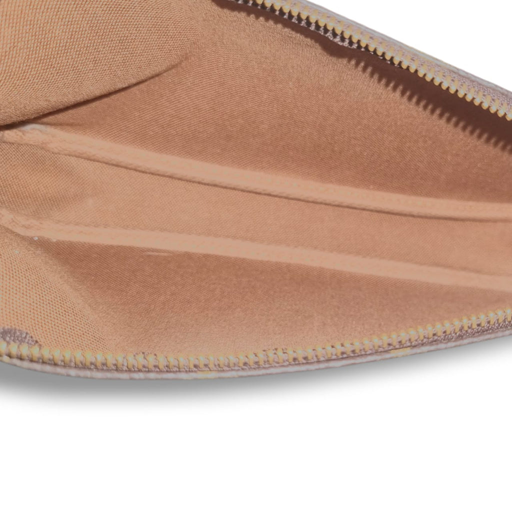 Louis Vuitton -  Pochette Accessoire