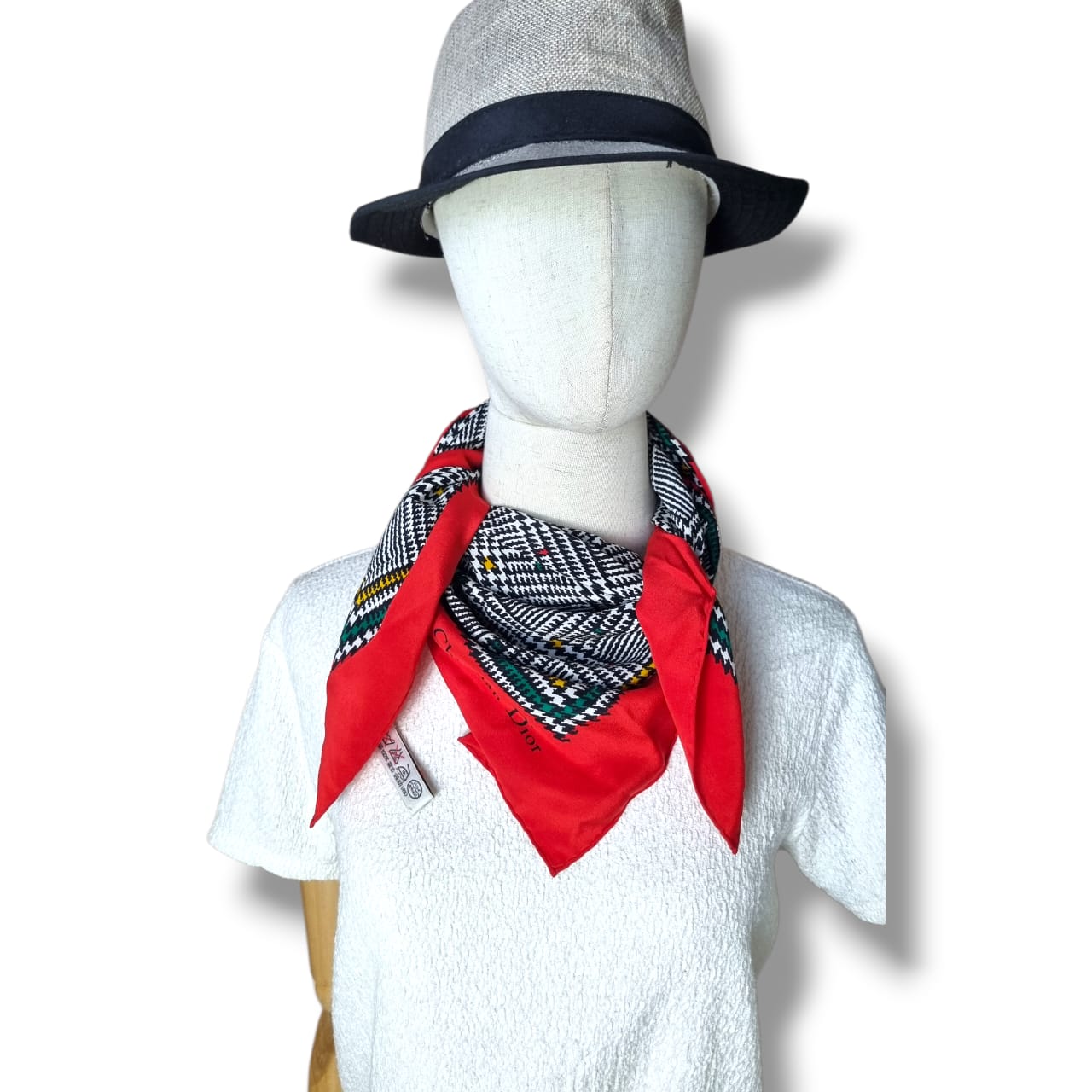 Carré Christian Dior