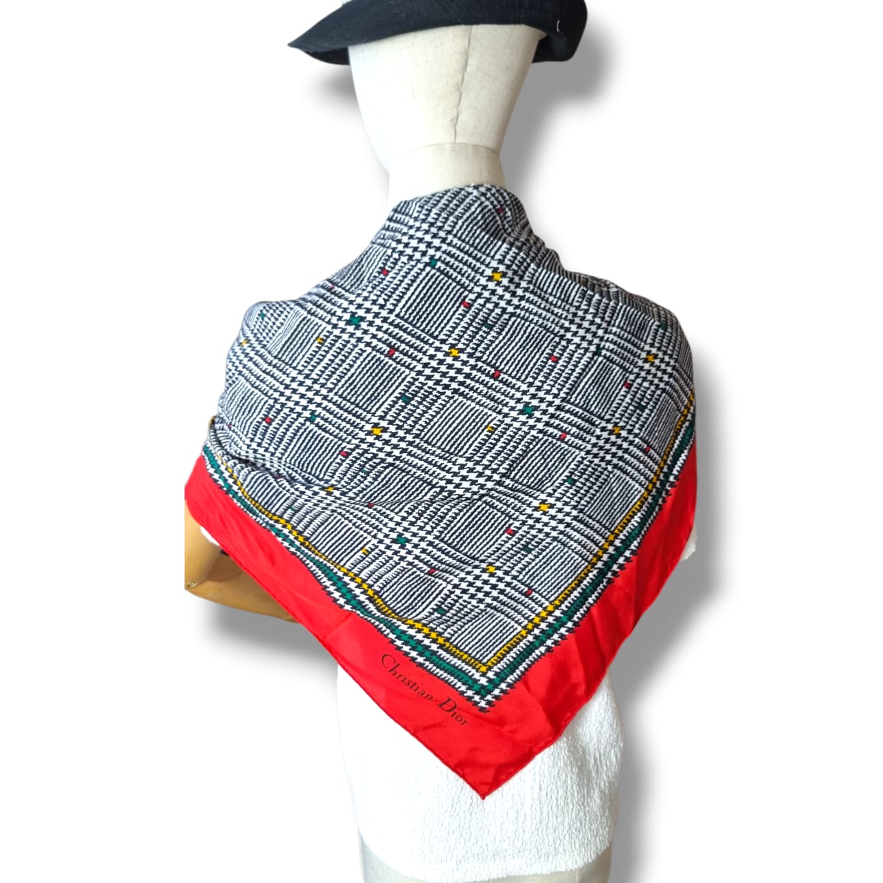 Carré Christian Dior