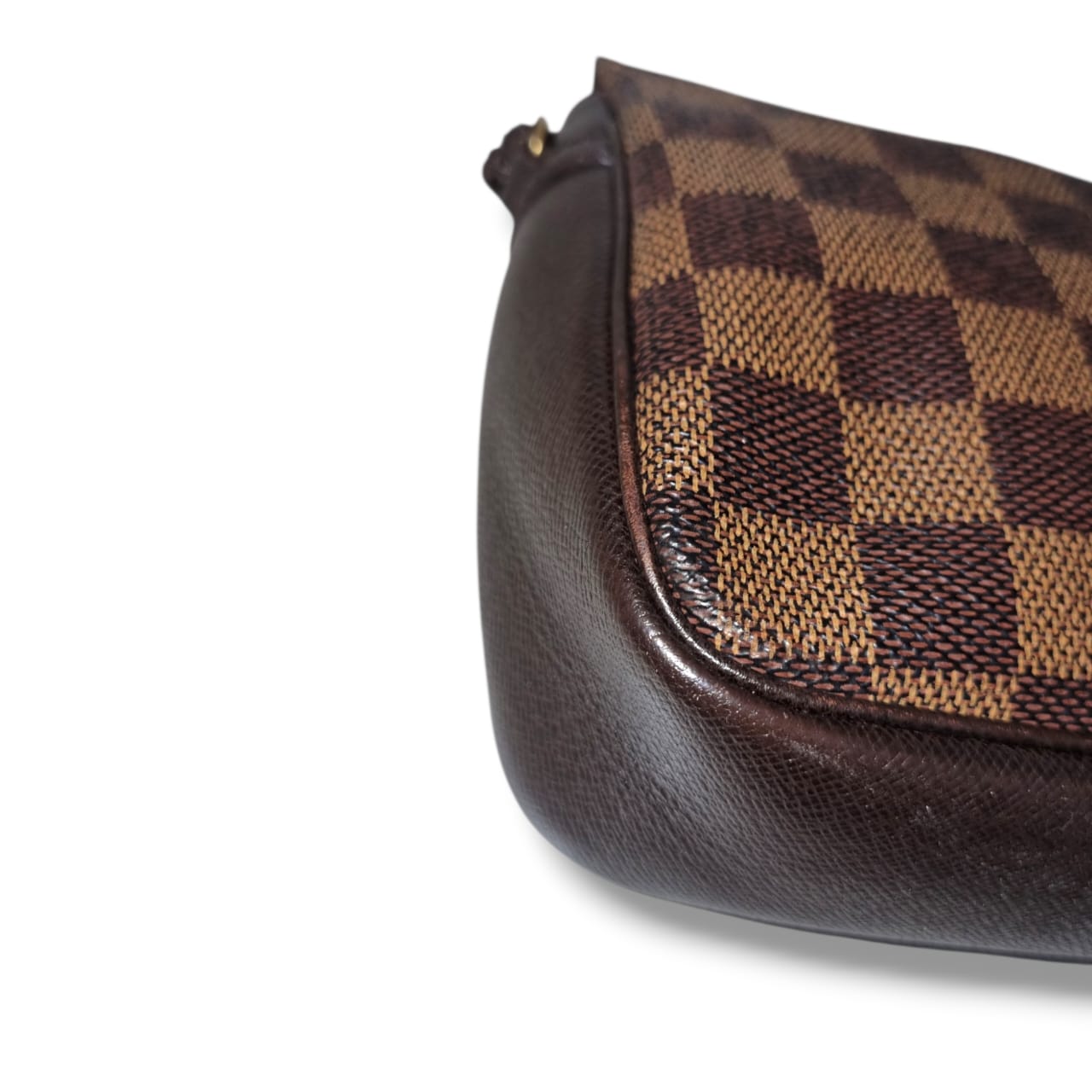 Louis Vuitton Pochette accessoire damier