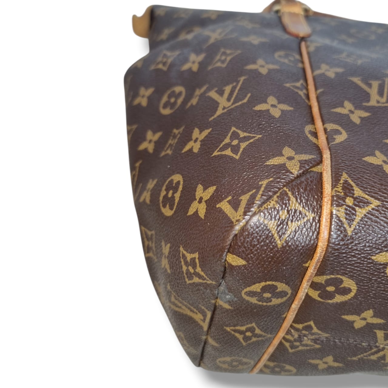 Louis Vuitton Totally