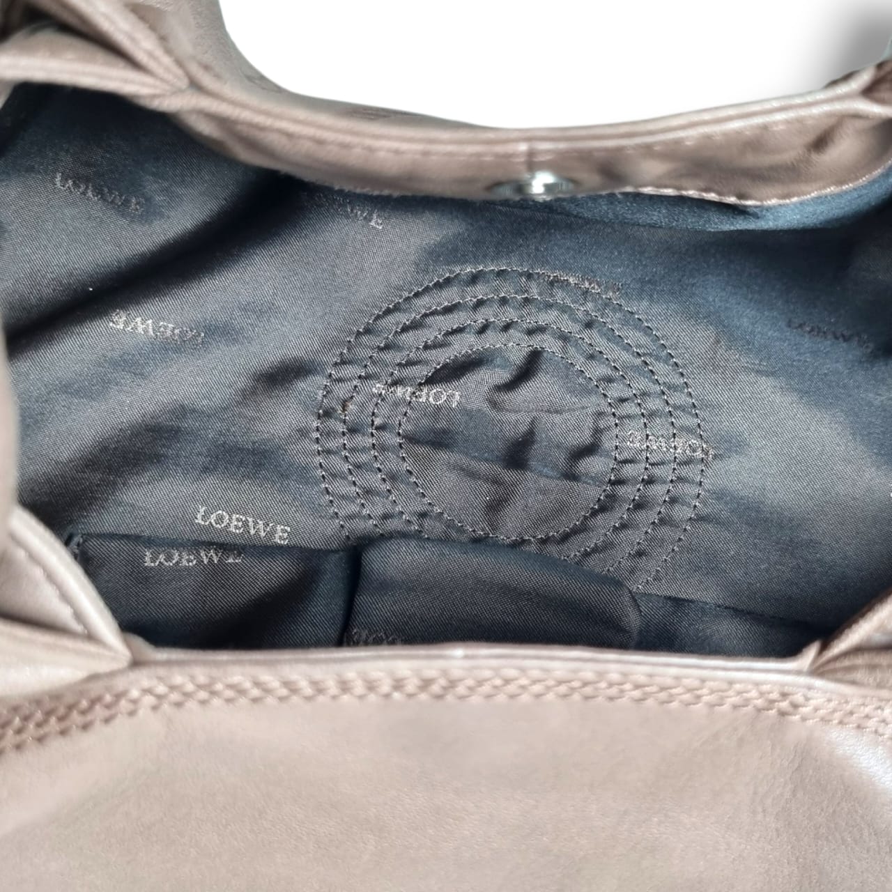 Loewe Anagram Fourre-tout