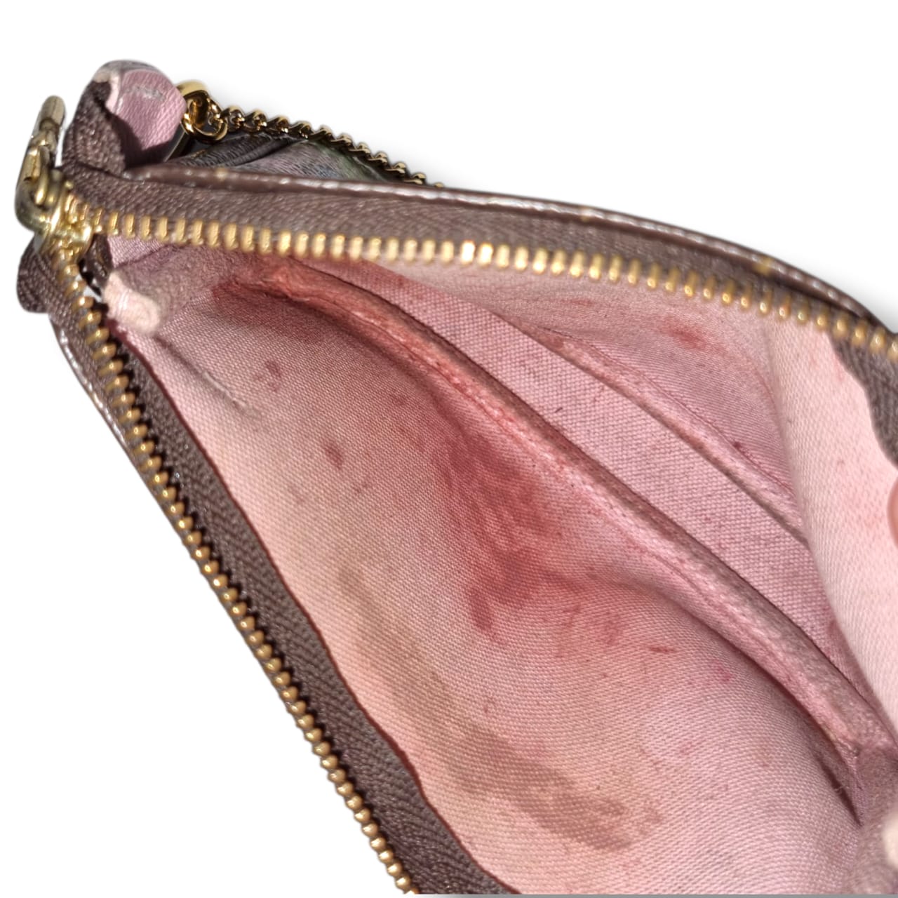 Louis Vuitton Mini Pochette Accessoires -  Édition illustrée