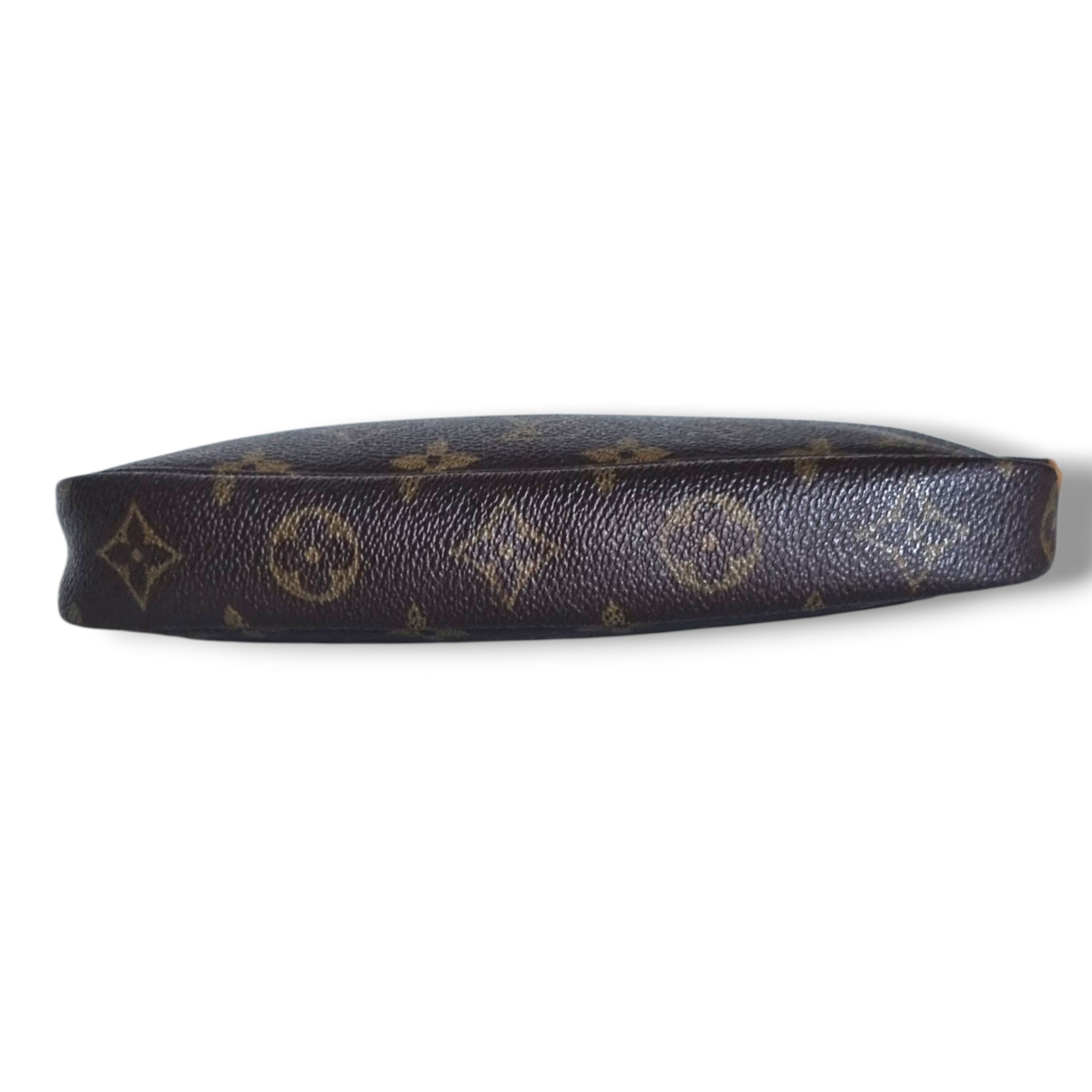 Louis Vuitton Pochette accessoire