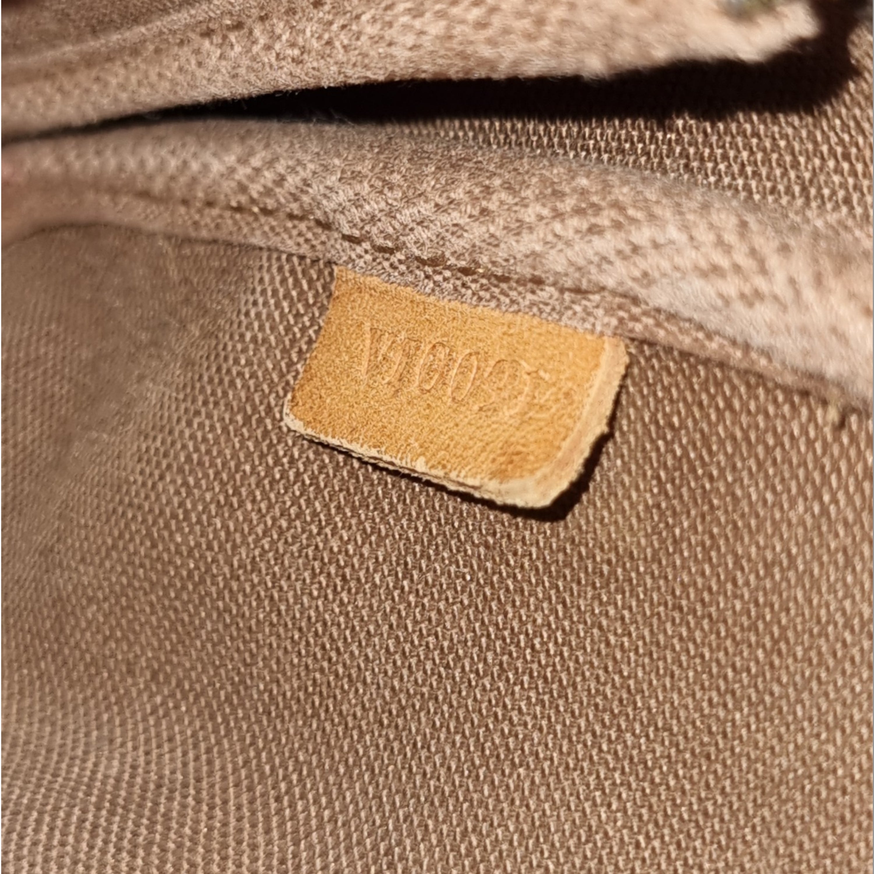 Louis Vuitton Pochette accessoire